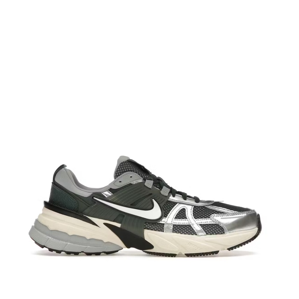 Nike V2K Run Vintage Green Men’s Size 8.5 Women’s Size 10